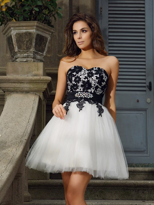 A-Line/Princess Sweetheart Applique Sleeveless Short Cocktail Sam Homecoming Dresses Tulle Dresses
