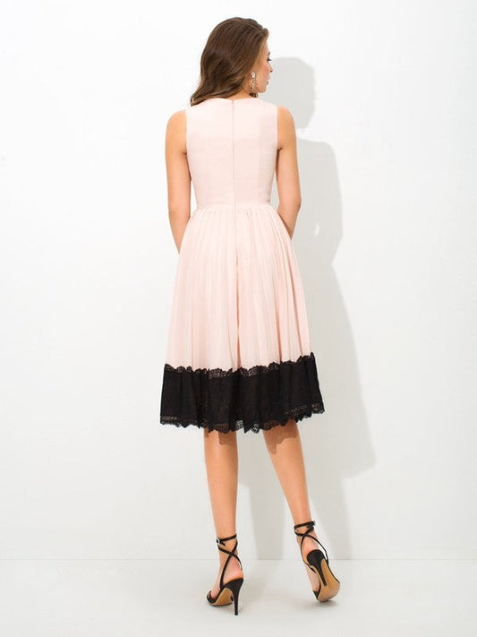 Homecoming Dresses Aubrie Lace Cocktail Chiffon A-Line/Princess High Neck Sleeveless Short Dresses