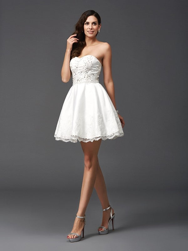 A-Line/Princess Sweetheart Beading Sleeveless Hedwig Satin Homecoming Dresses Short Dresses
