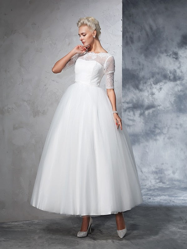 Ball Gown Bateau Lace 1/2 Sleeves Long Net Wedding Dresses HEP0006343